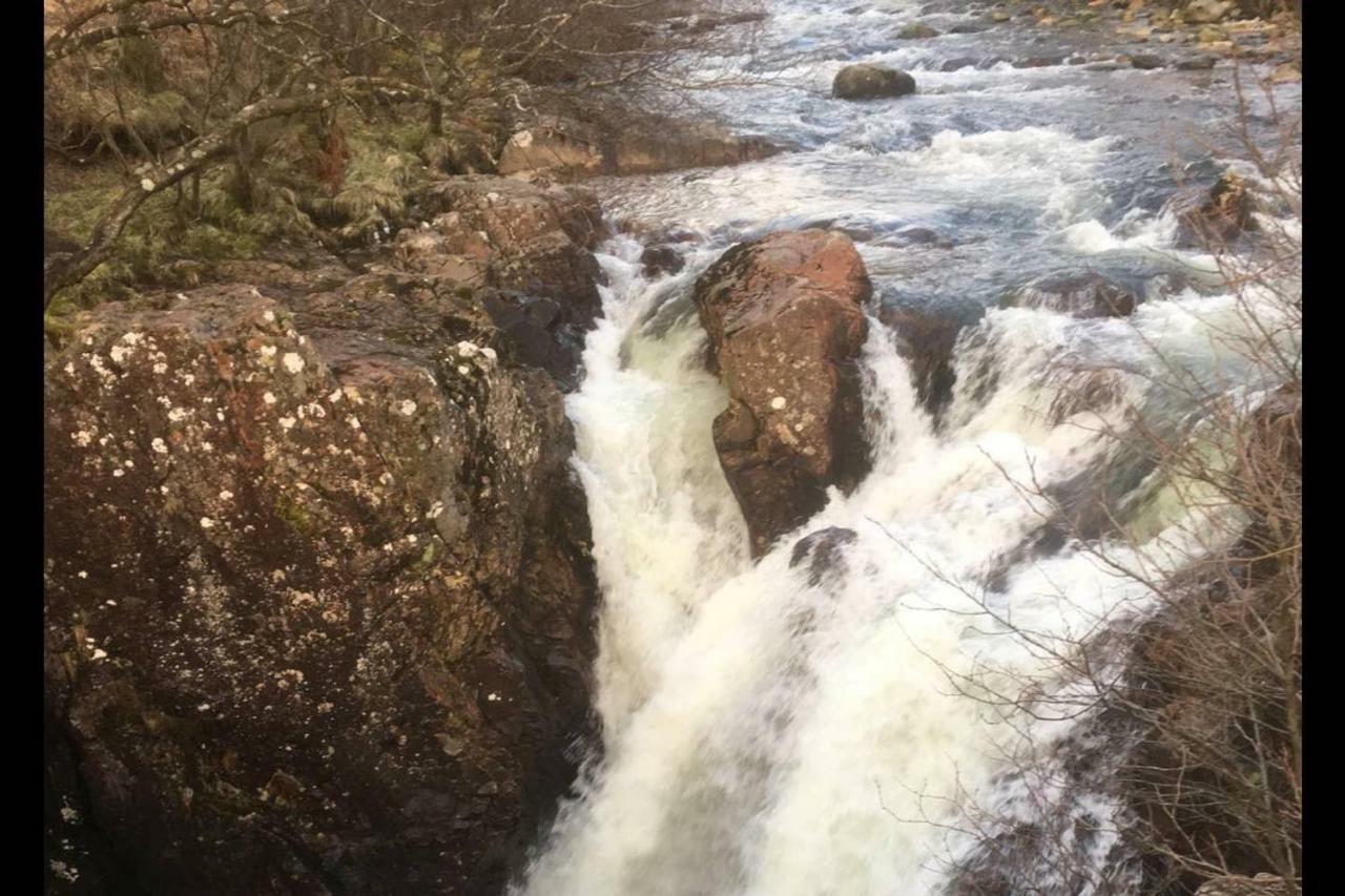 Situated At The Heart Of Fort William Esterno foto